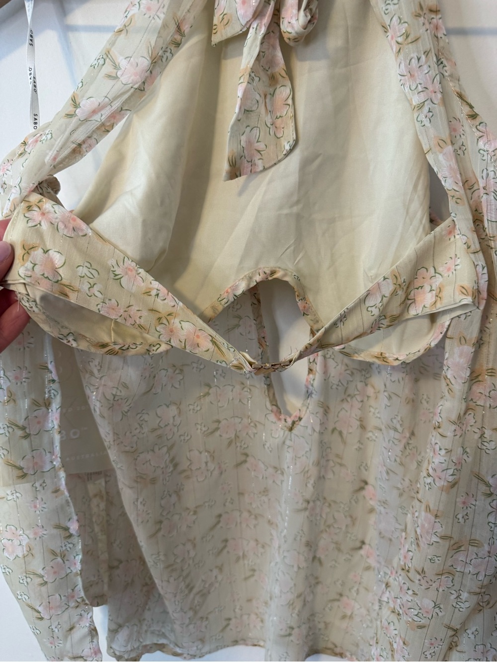NWT SABO Skirt Kinslee Cream Floral Halter Tie Neck Short Set Small - Picture 9 of 16
